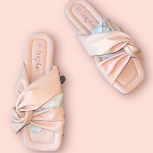 Angolan Pink Bow Sandals